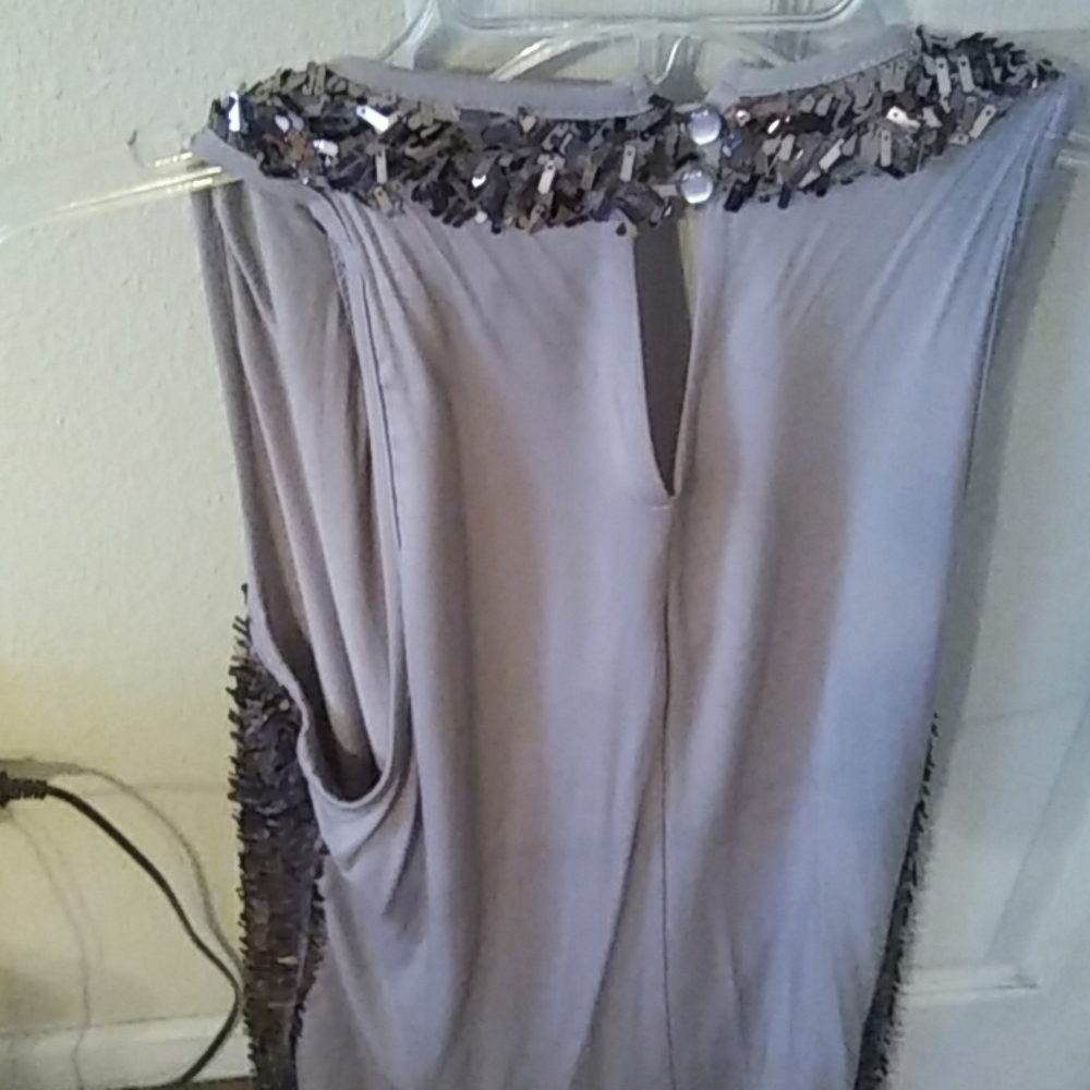Top - Picture 2 of 4